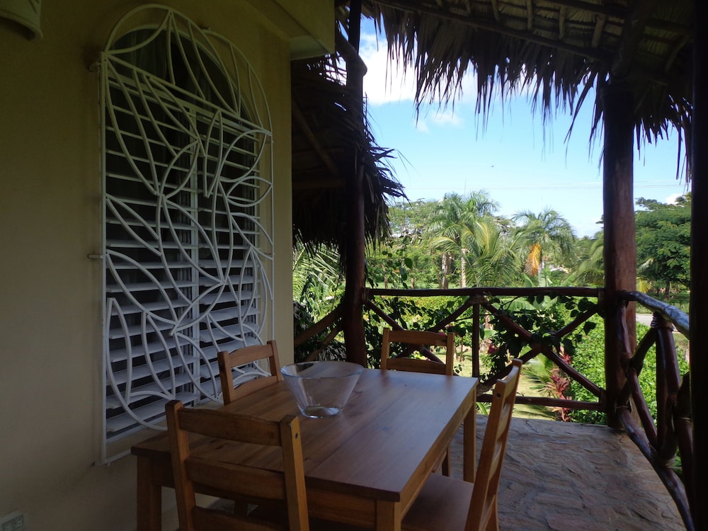 Residencia El Balata 39/50