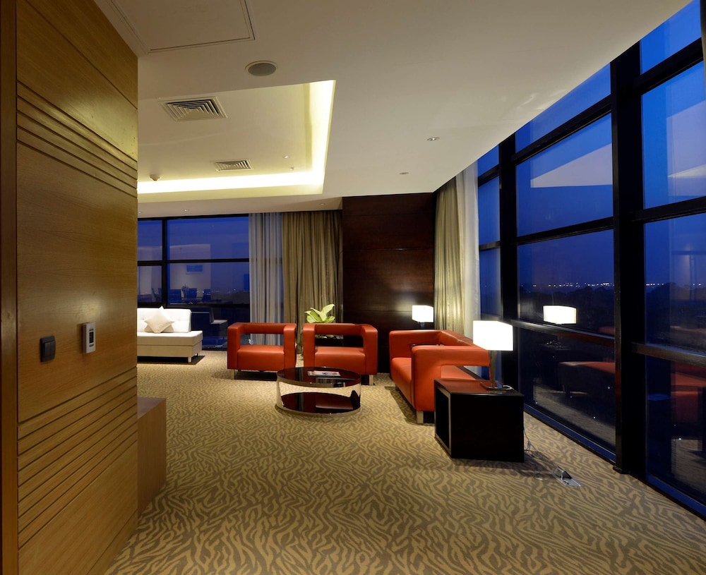 Radisson Blu Chattogram Bay View 42/70