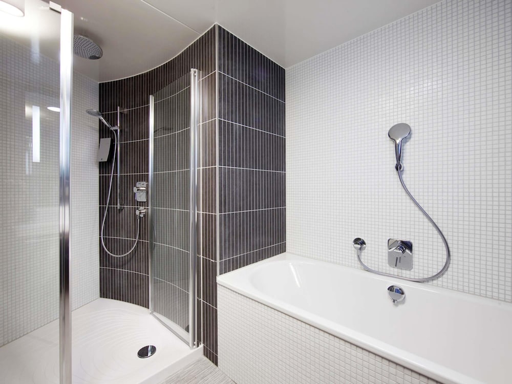 Novotel Suites Paris Issy Les Moulineaux 79/80