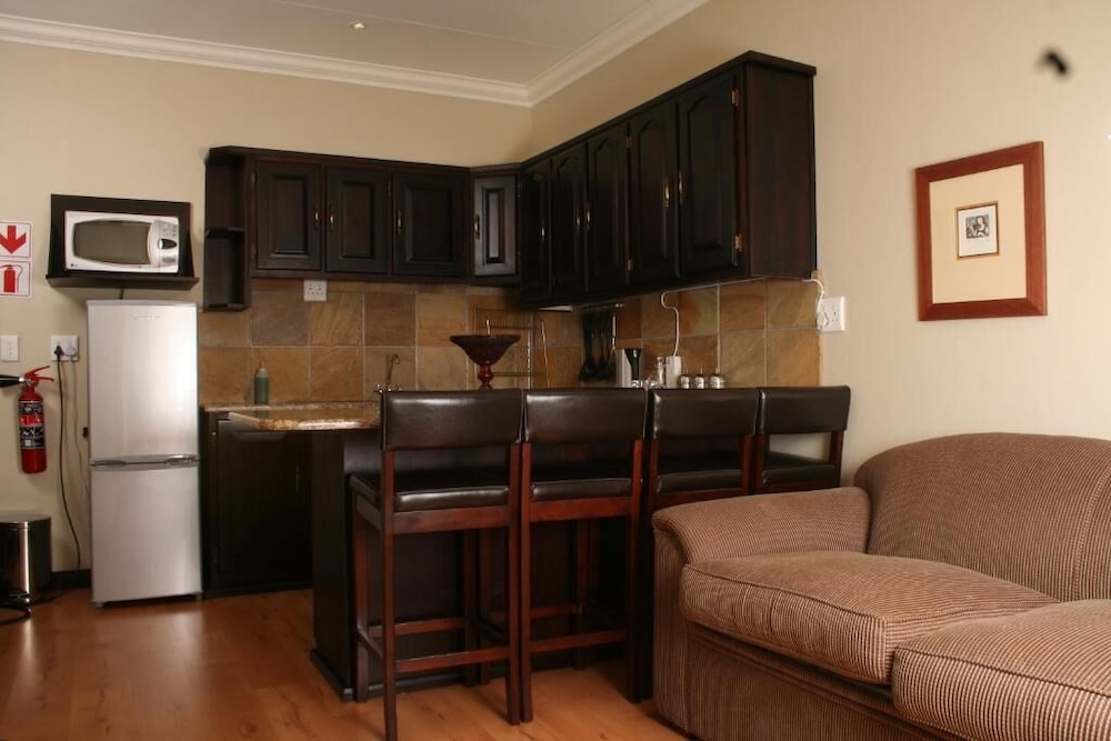 InnJoy Boutique Hotel 25/50