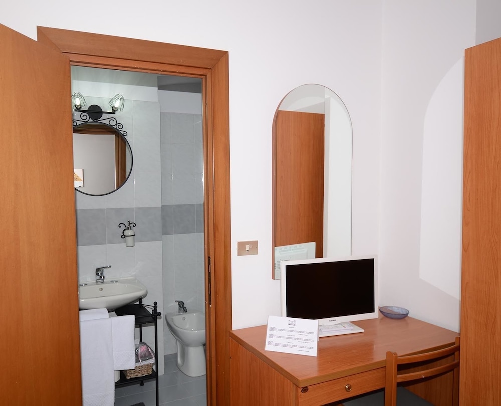 Hotel Porta del Parco 19/27