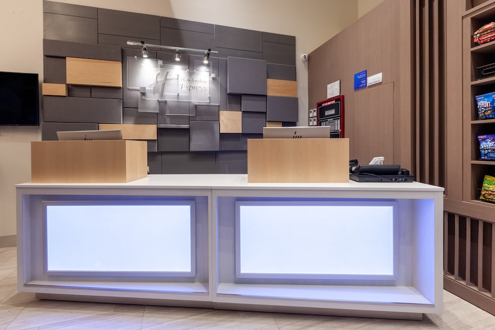 Holiday Inn Express NYC Brooklyn - Sunset Park 9/52