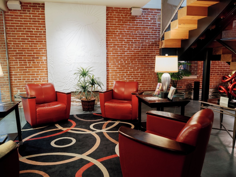 Lancaster Arts Hotel 40/61