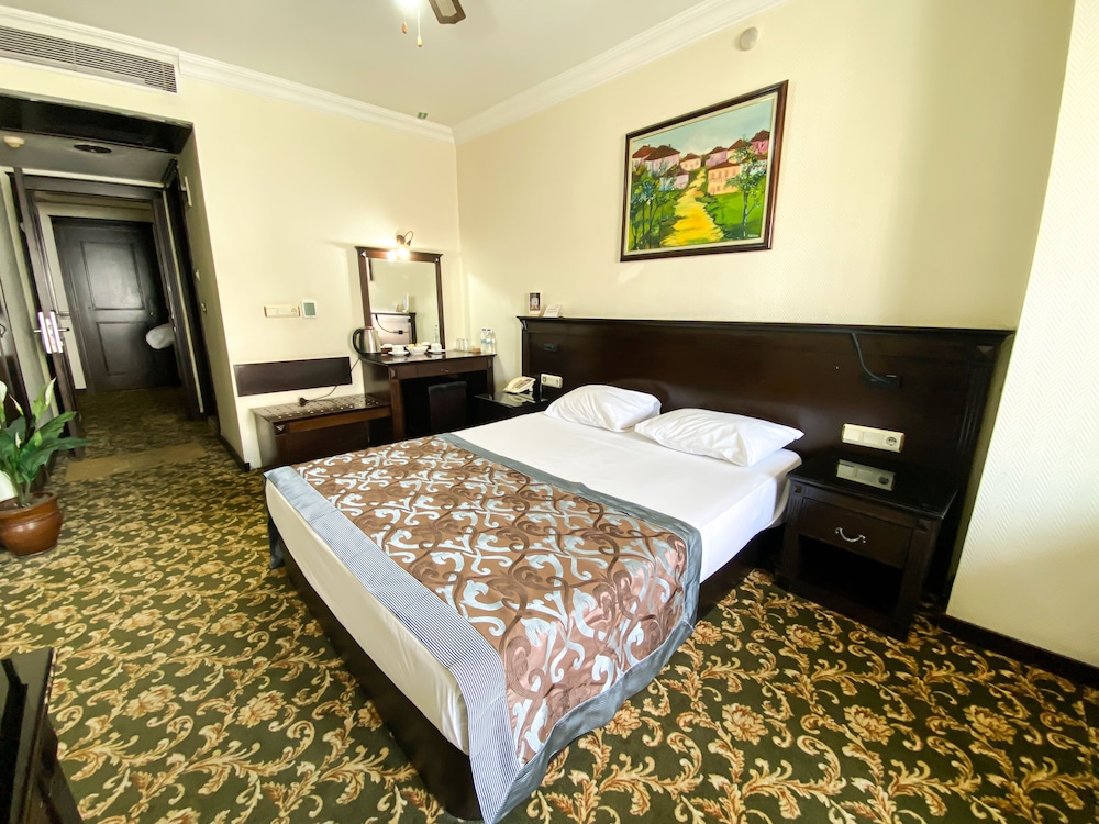 Omur Hotel 19/50