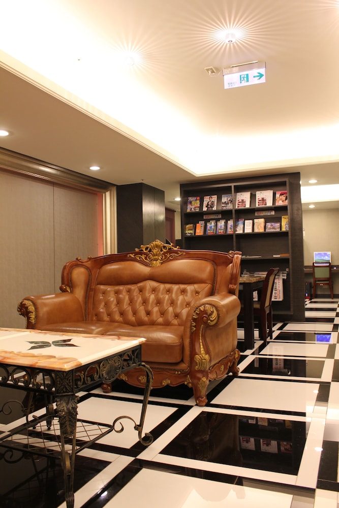 Shihzuwan Hotel - Kaohsiung Station 24/44