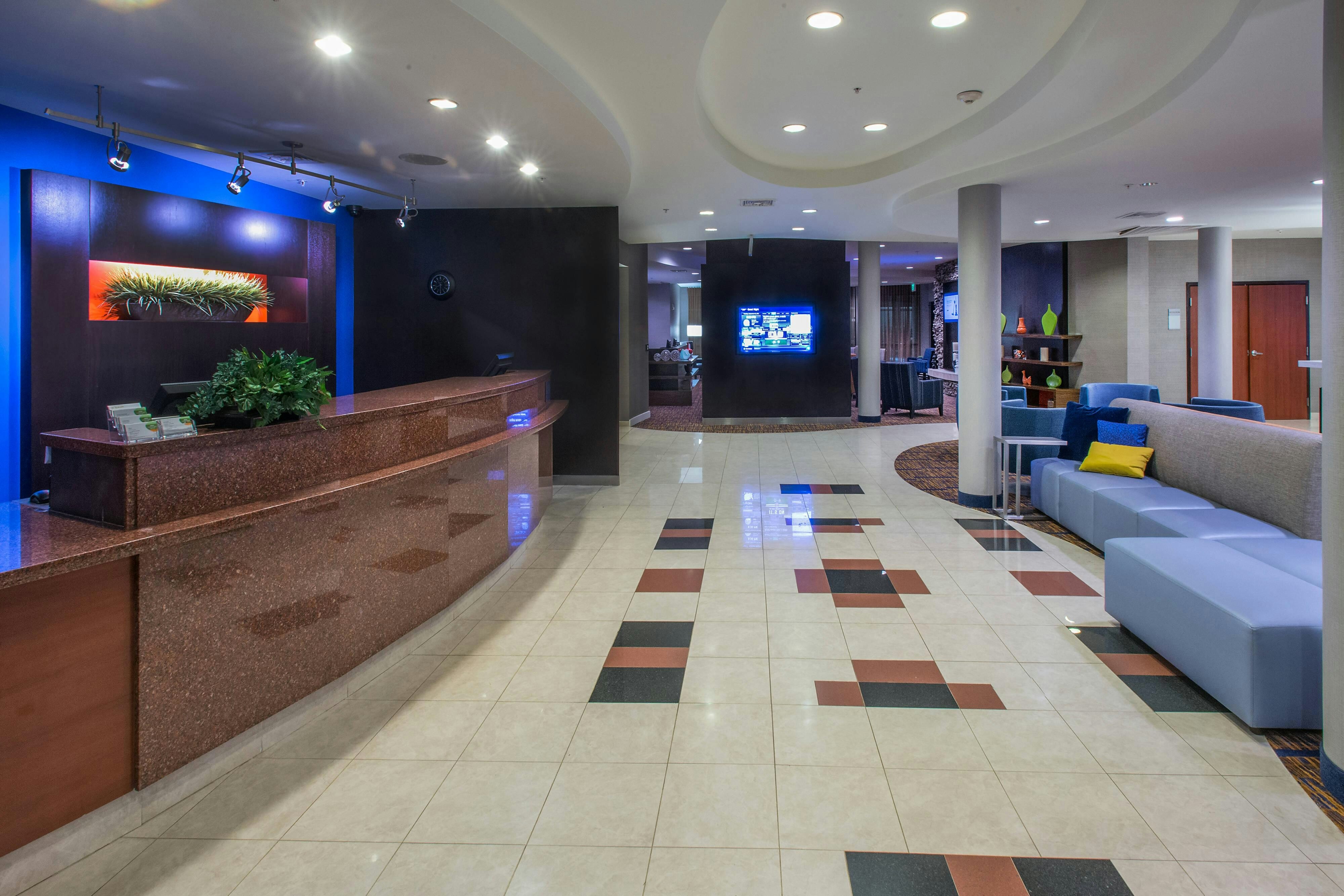 Courtyard by Marriott Albany 8/32