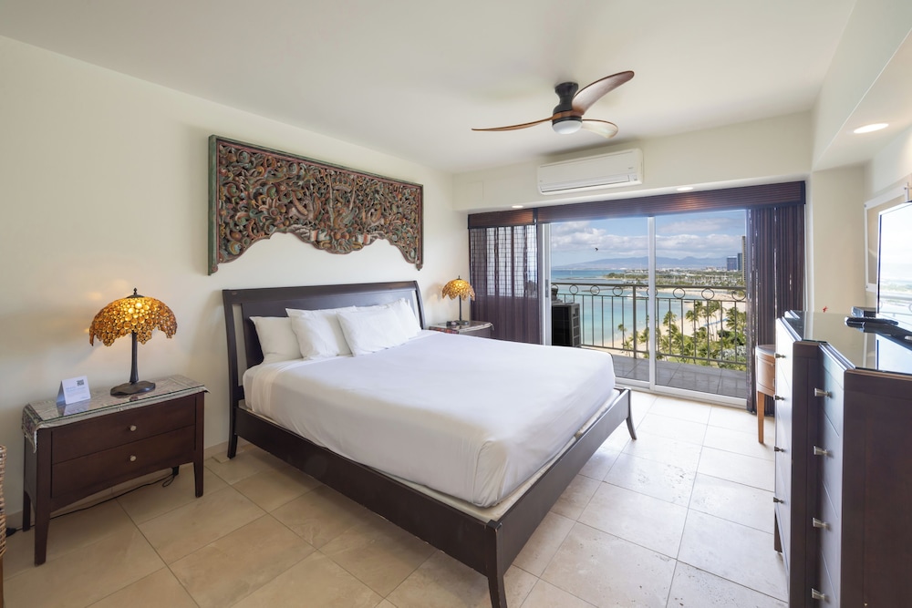2 BEDROOMS, CONDO, OCEAN VIEW, 2 BATHROOMS