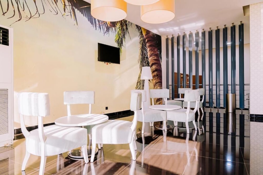 Beira Terrace Hotel 40/50