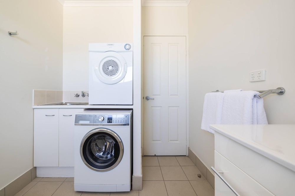 MainStay Suites Townsville 47/47