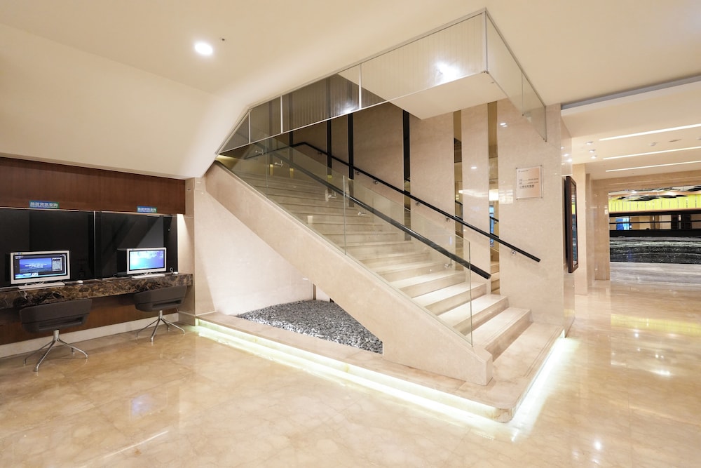 Best Hotel 7/63
