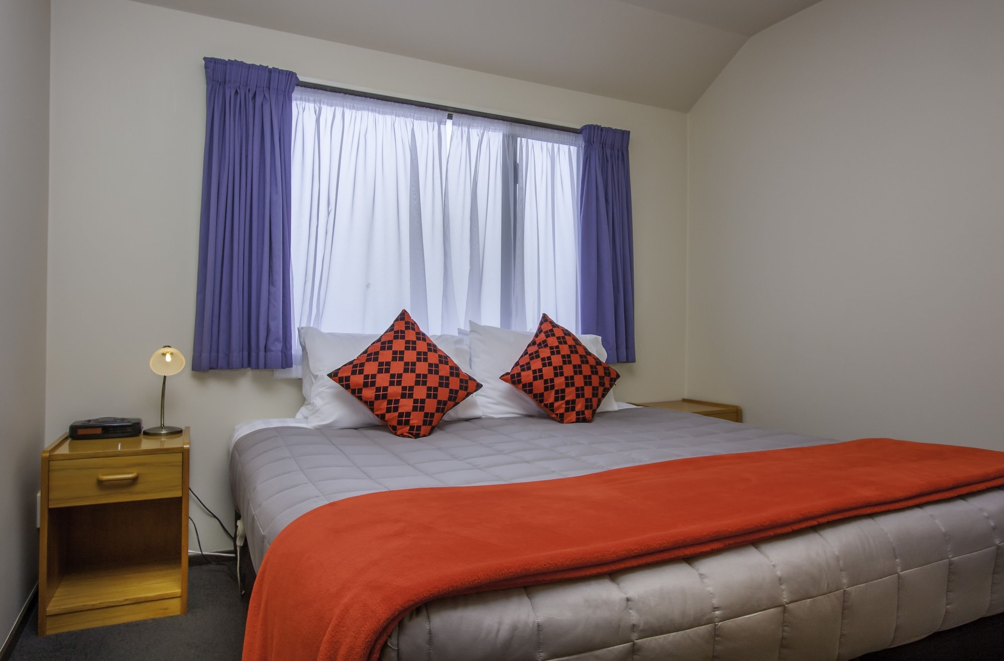 2 BEDROOMS, APARTMENT