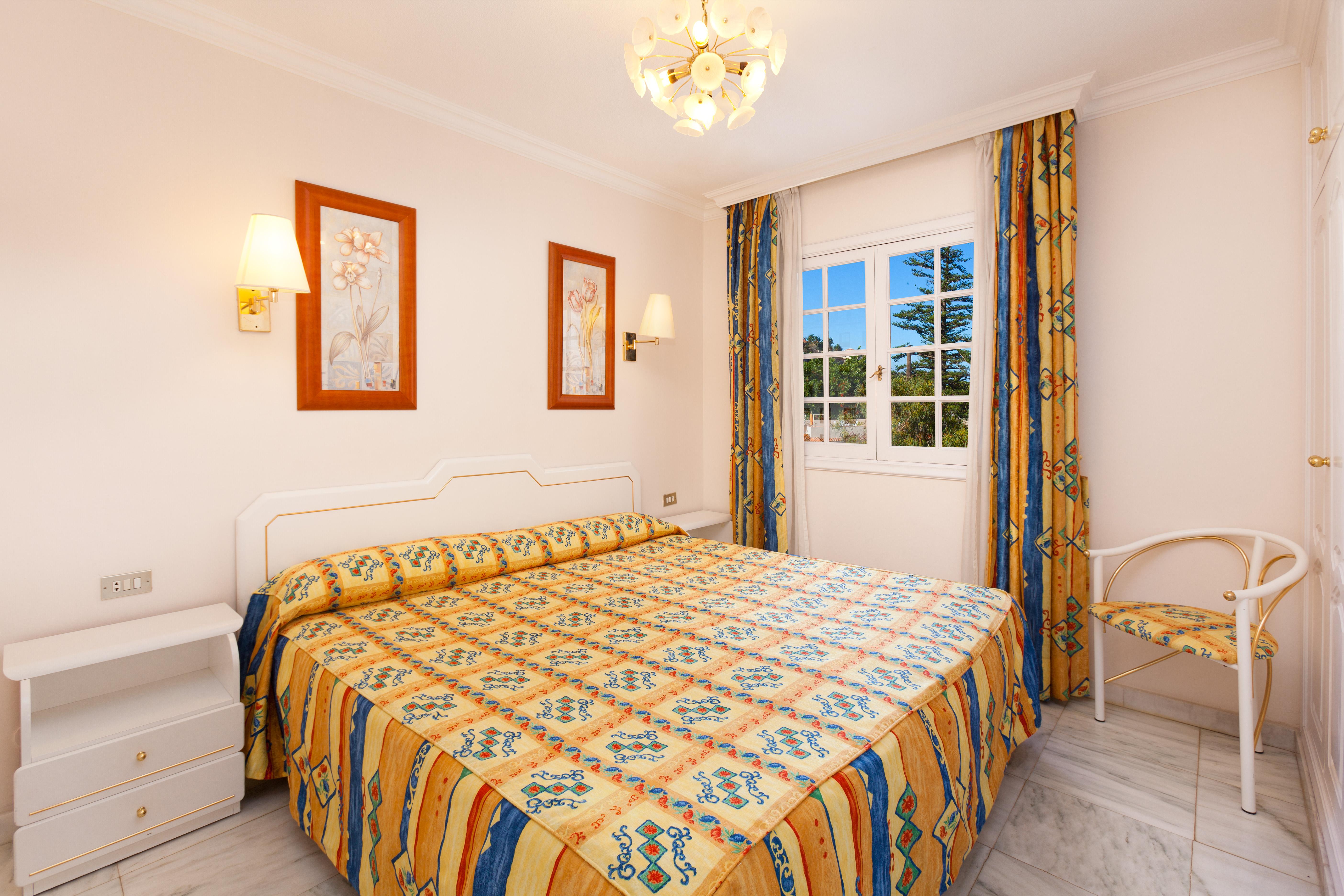 1 BEDROOM, APARTMENT
