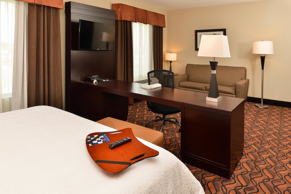 Hampton Inn Suites Harvey New Orleans West Bank 48/57