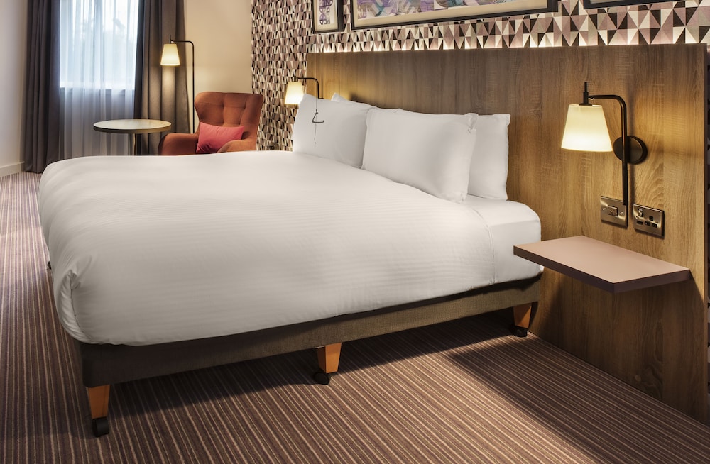 ROOM, KING BED, ACCESSIBLE
