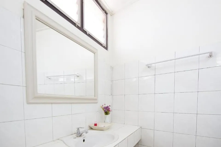 Room, Double Bed, with Fan, Smoking