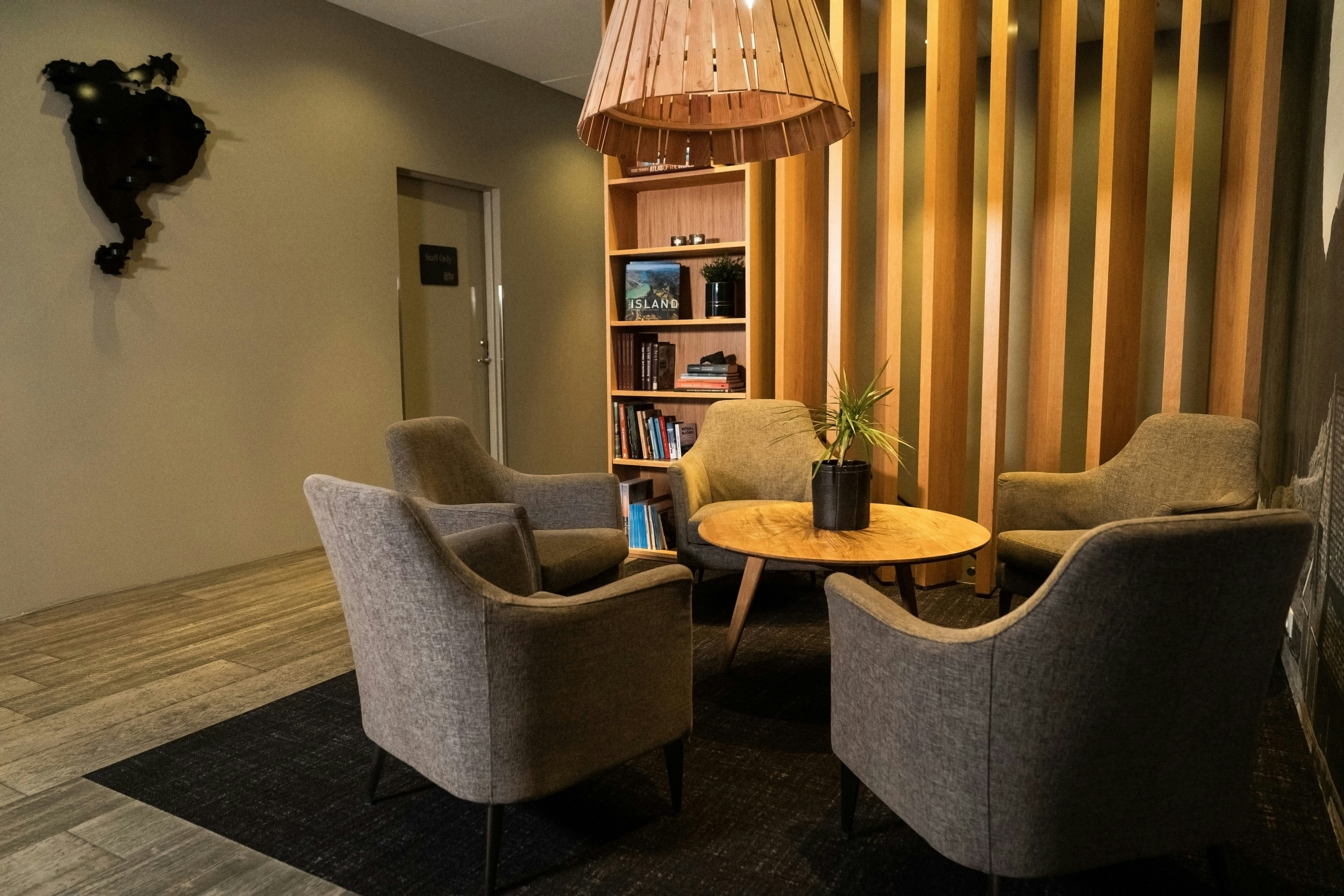 Hotel Vestmannaeyjar 45/65