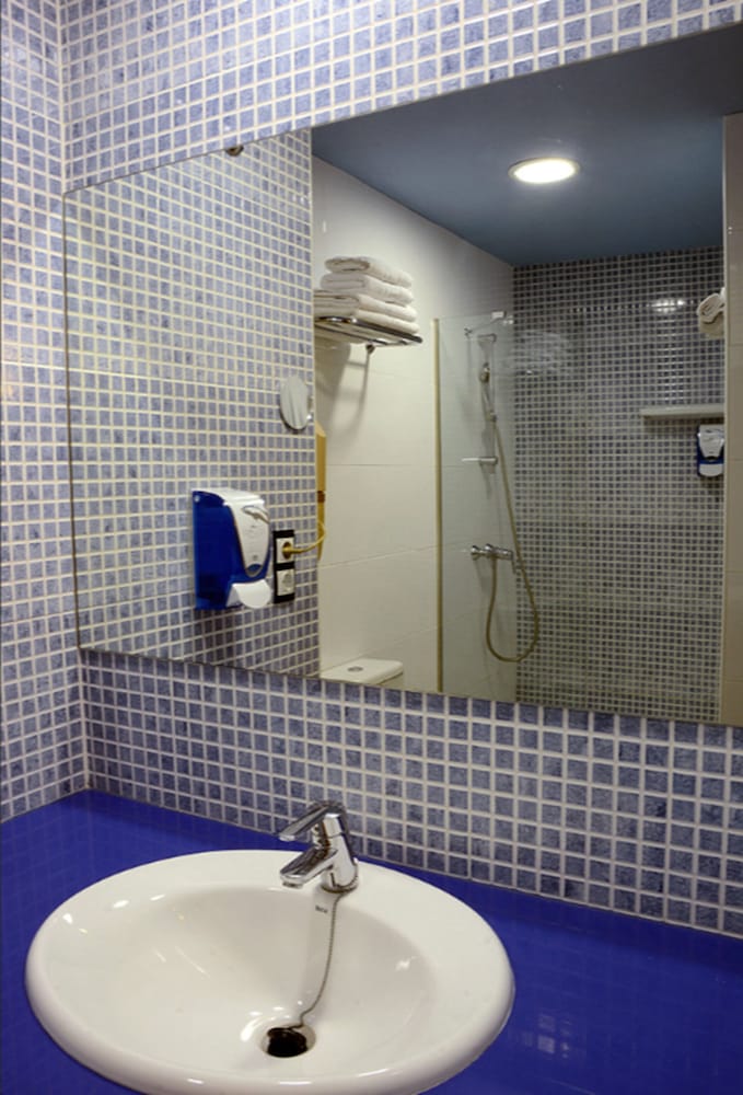 Hotel Grecs 35/37