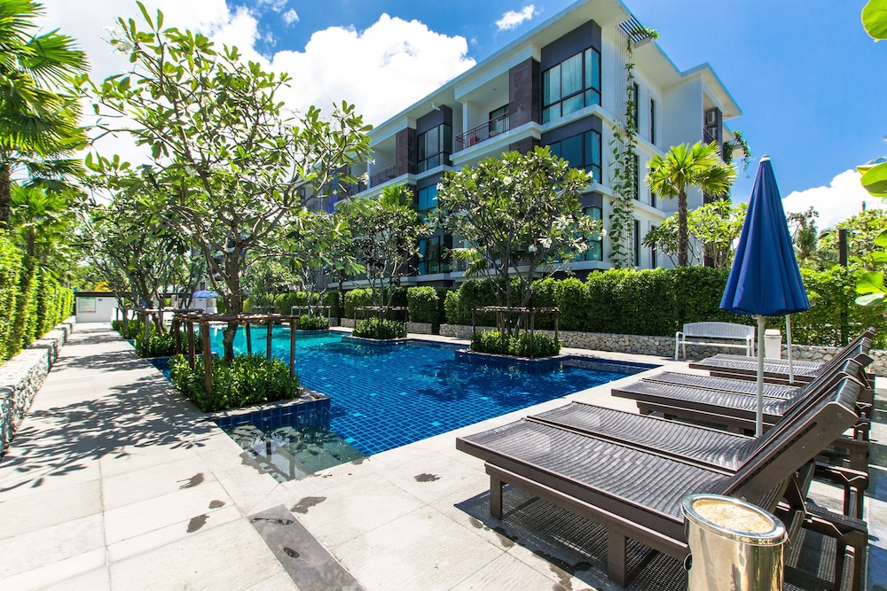 The Title Boutique Condotel 59/65