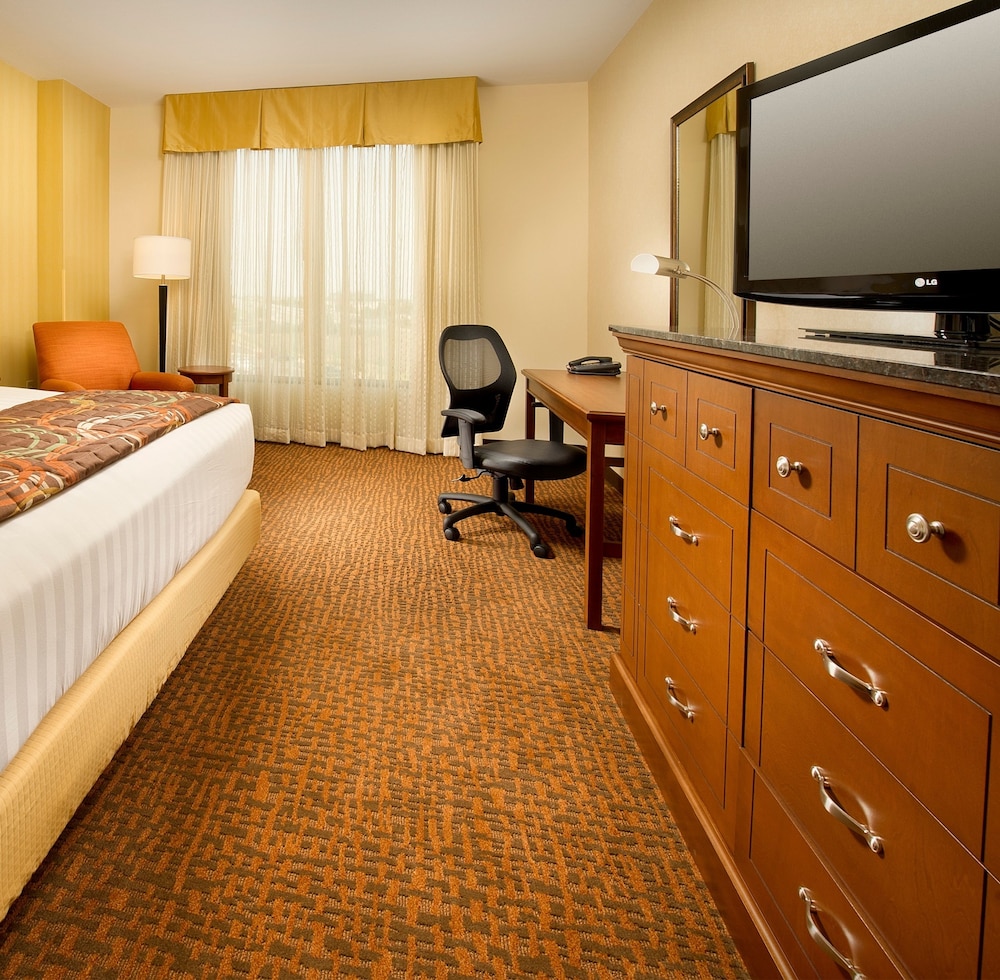 Drury Inn Suites Denver Westminster 48/50