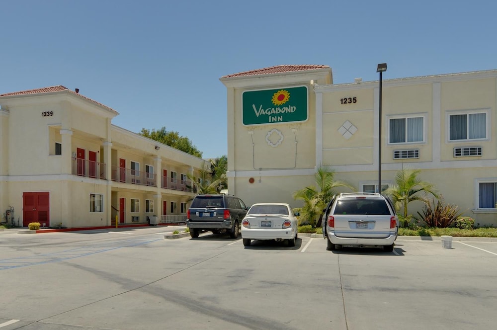 VAGABOND INN HACIENDA HEIGHTS 1/40