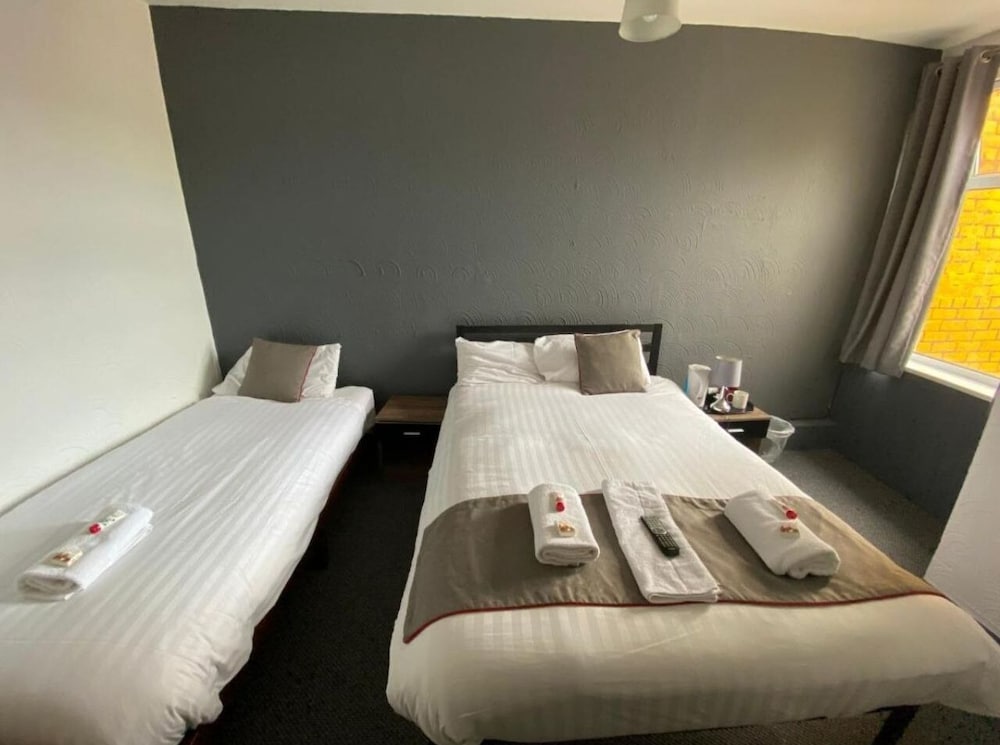 Bank Street Hotel 10/40