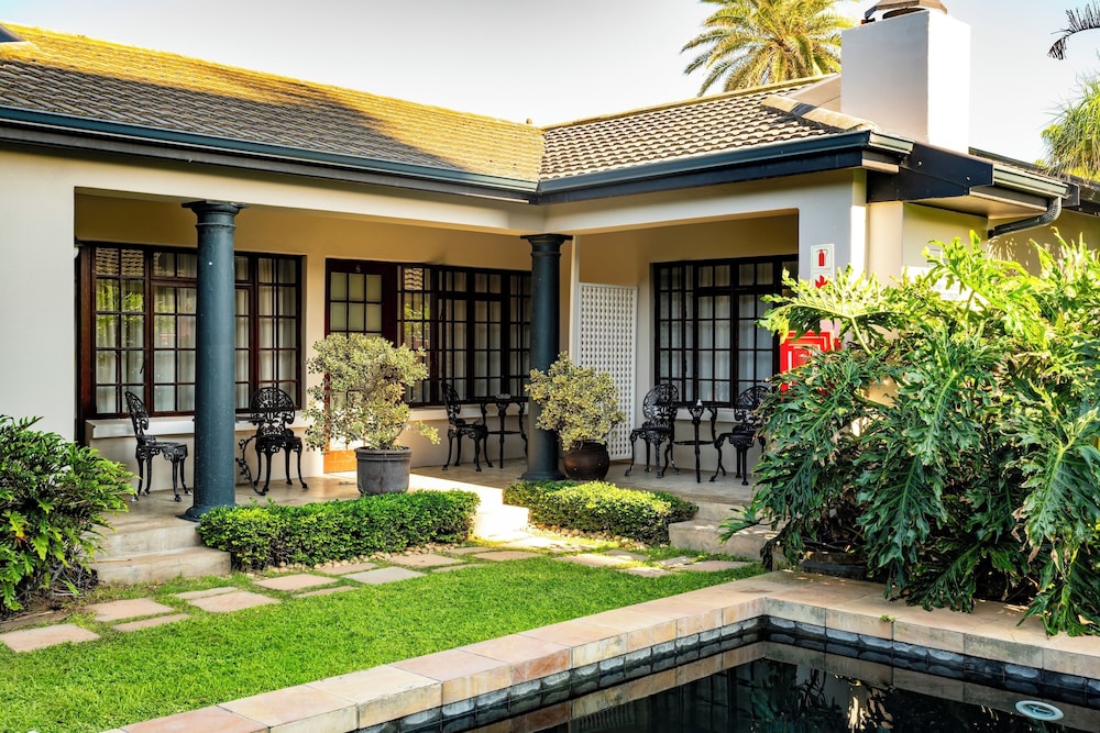 Beachwalk Bed And Breakfast 2/35