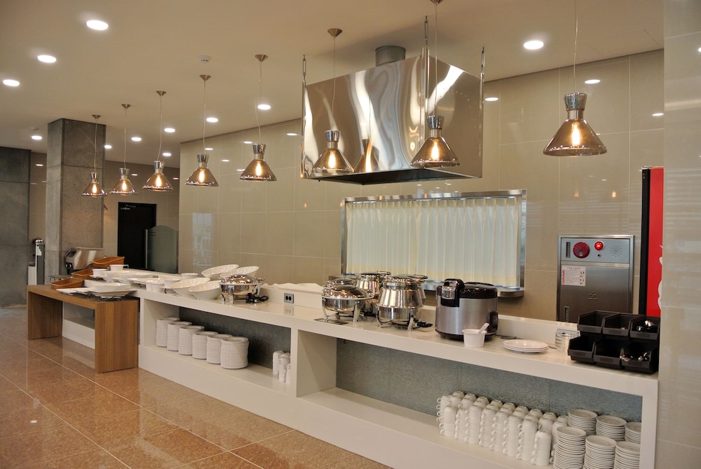 Jeju Noblesse Tourist Hotel 6/31