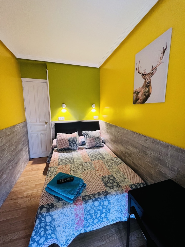 Hostal Numancia 40/46