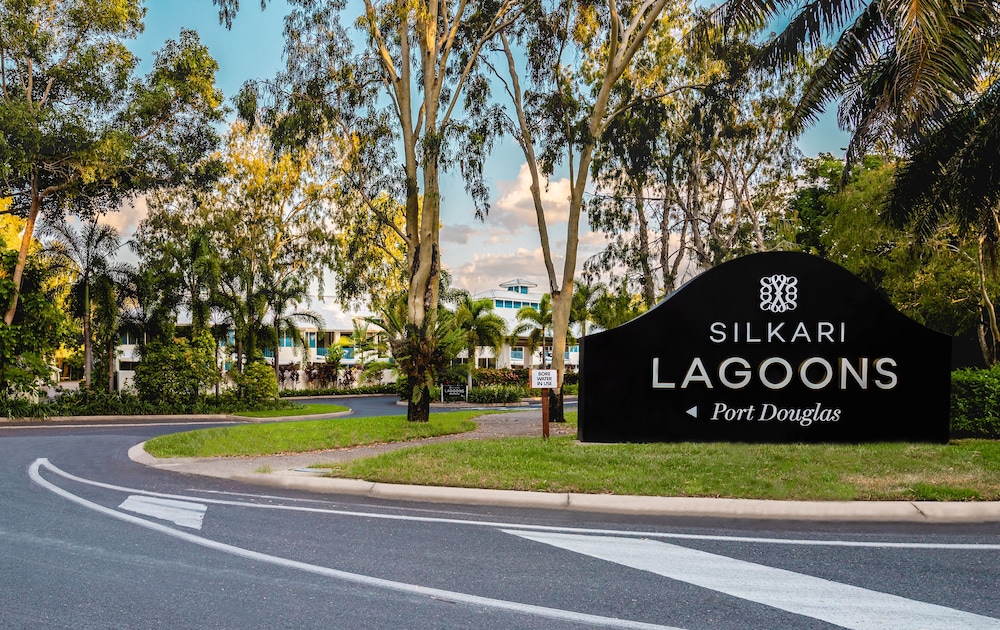 Silkari Lagoons Port Douglas 54/67