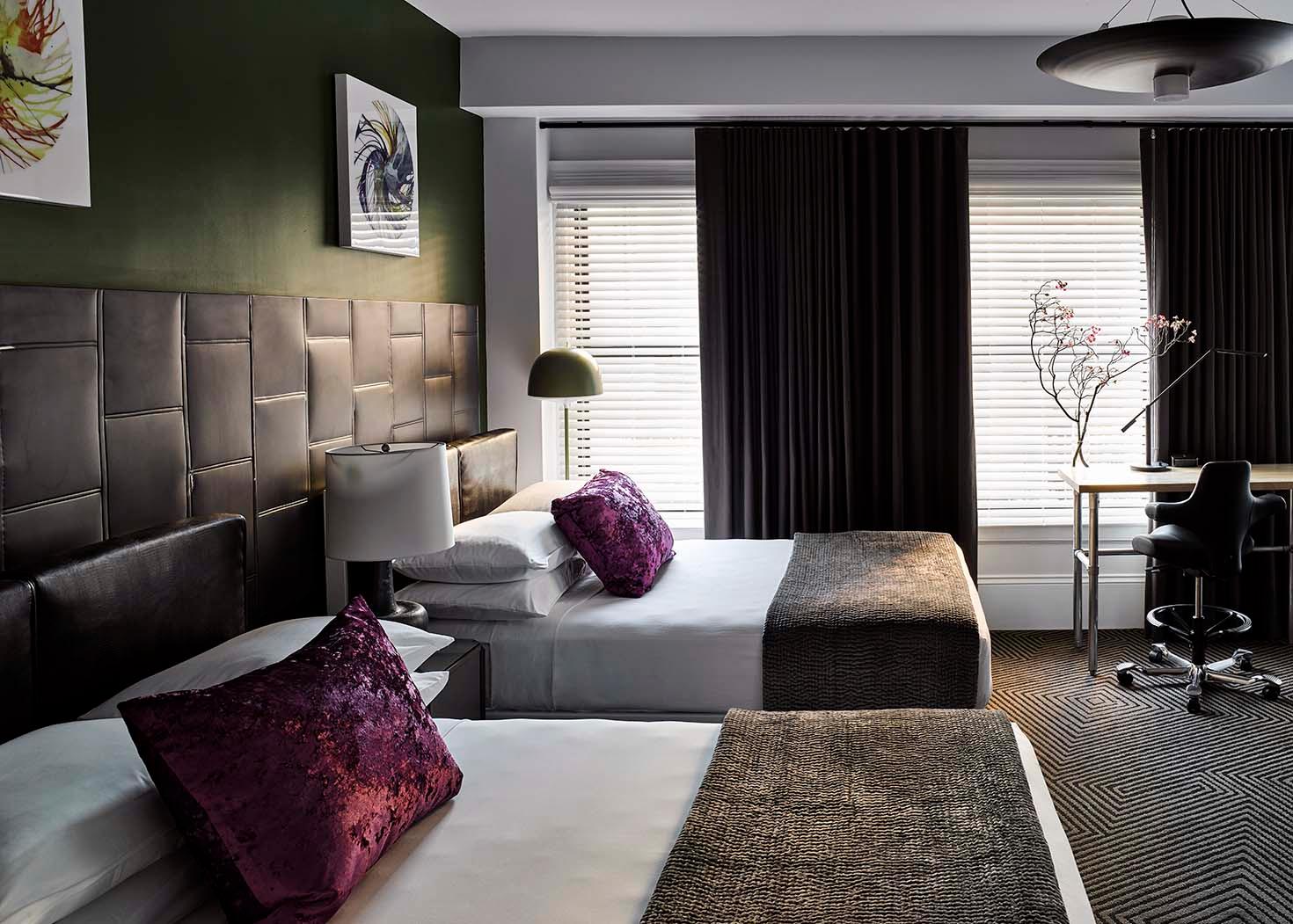PREMIER, 2 QUEEN BEDS