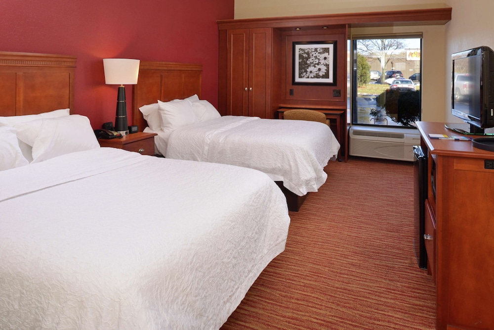 Hampton Inn Columbus East 25/61