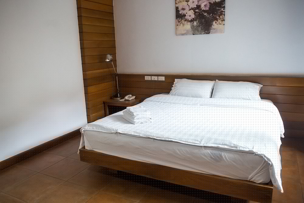 Tree Home Plus Home Stay 24/50