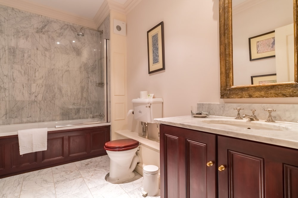 Stapleford Park Country House Hotel and Sporting Estate 43/46