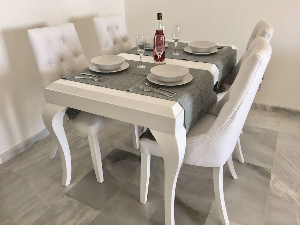 Mi Capricho Beachfront Apartment - Sitio De Calahonda 48/50