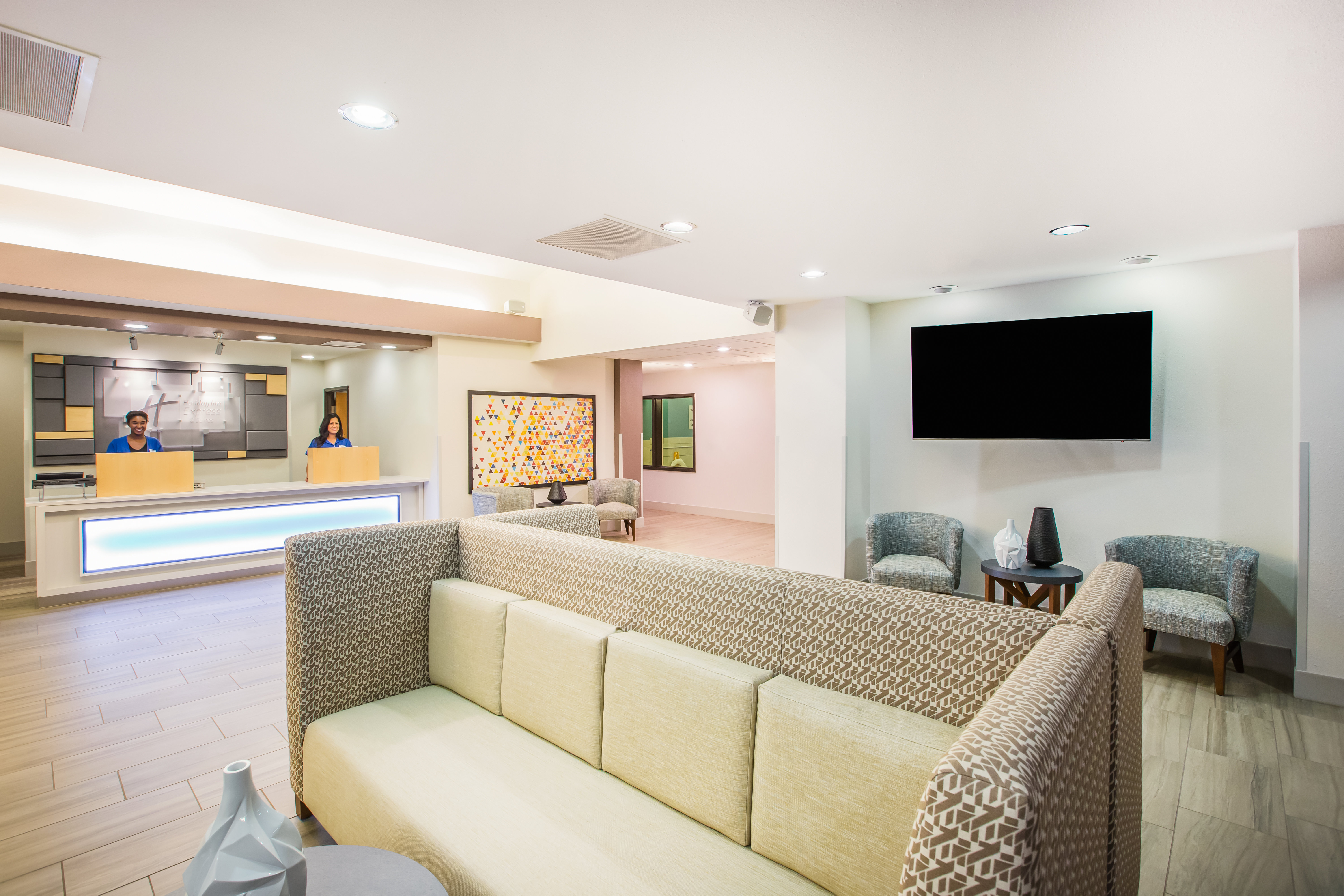 Holiday Inn Express Hotel & Suites Bellevue-Omaha Area 17/26