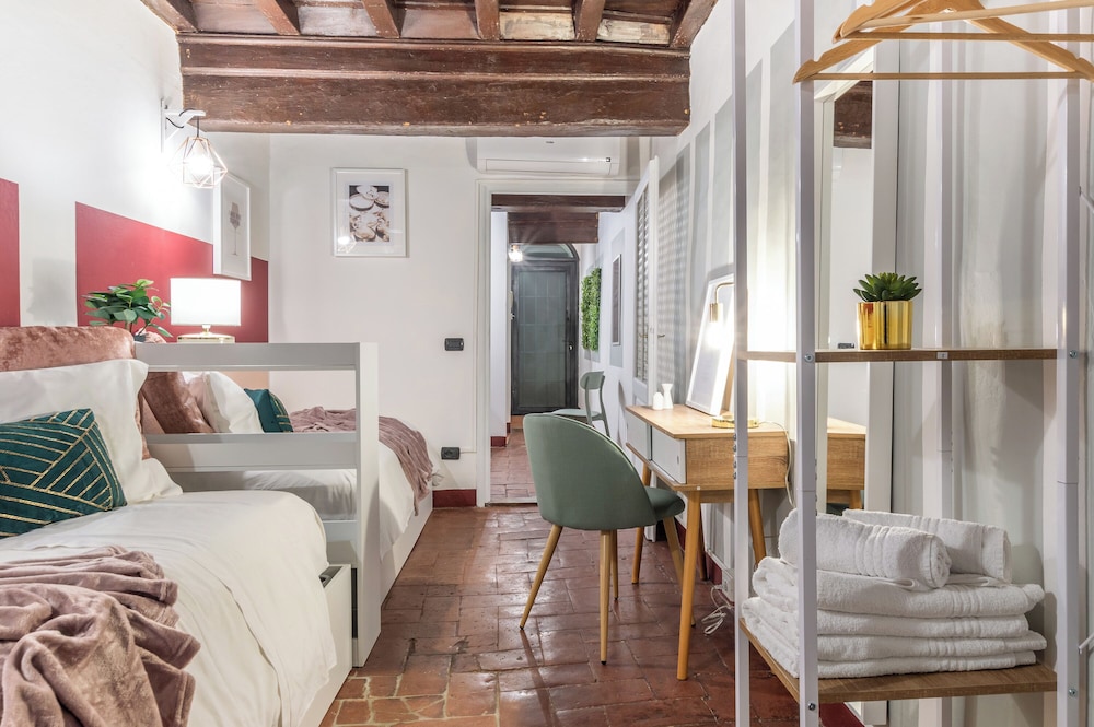 Wine Apartments Florence Ciliegiolo 11/42