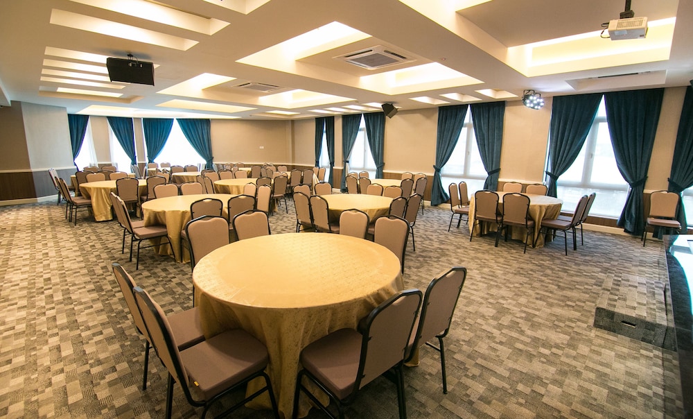 Indra Hotel - Boutique Suites 27/35