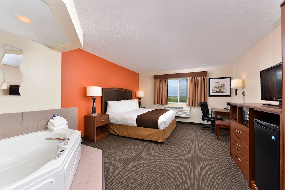 AmericInn by Wyndham St. Cloud MN I-94 7/35
