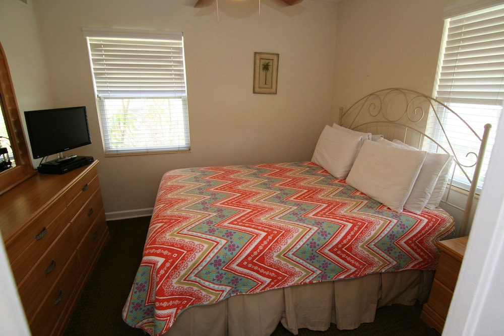 Venice Beach Villas 11/61