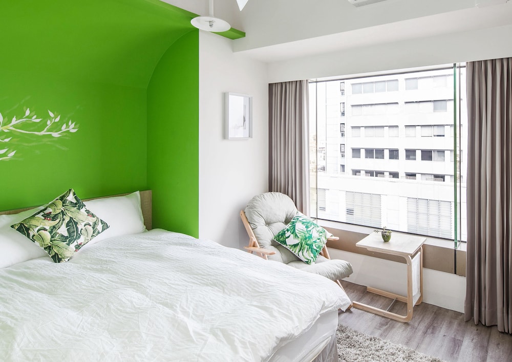 PANORAMIC, DOUBLE BED, CITY VIEW