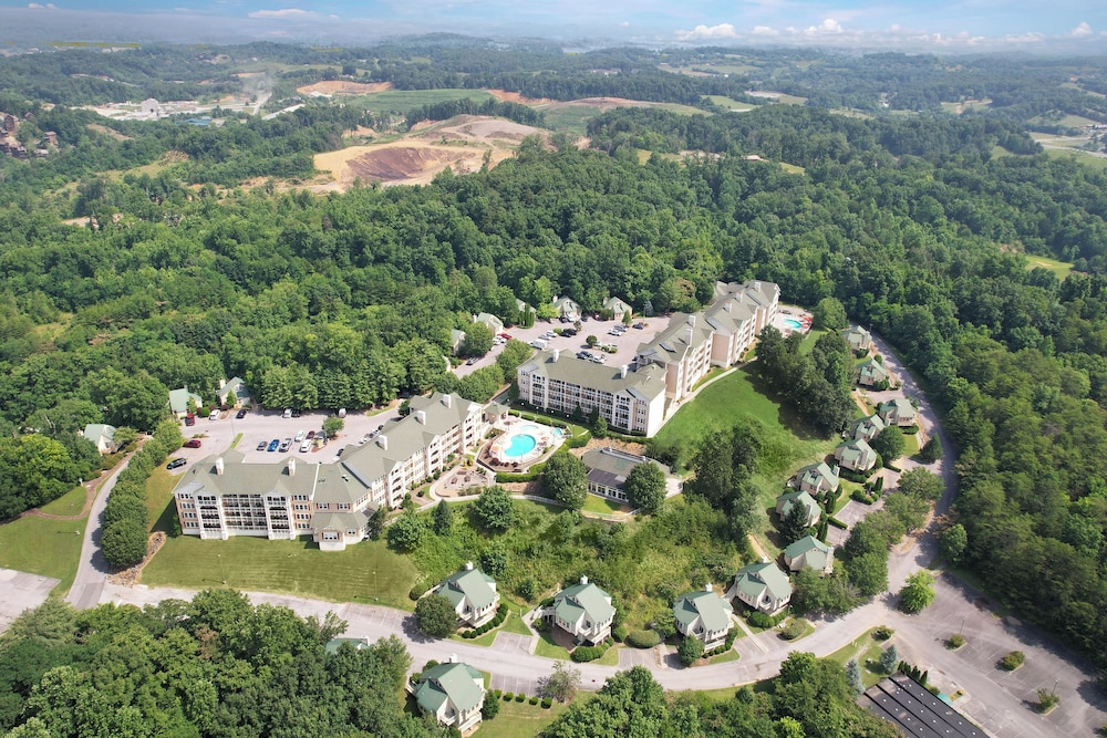 Sunrise Ridge Resort 68/73