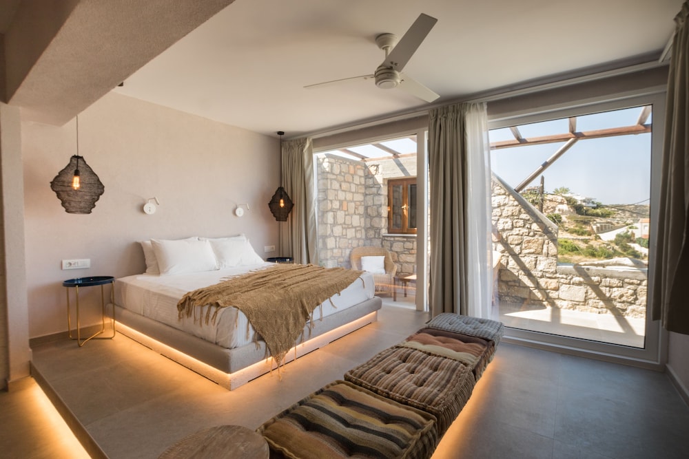 Aegean Village Beachfront Resort 10/50