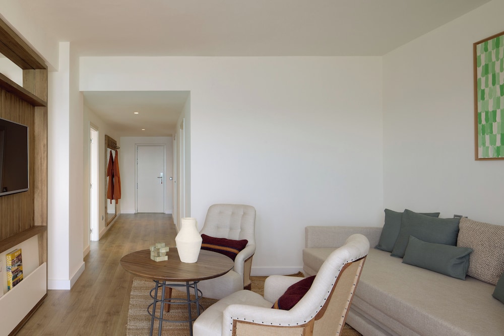 Melia Ibiza 32/49