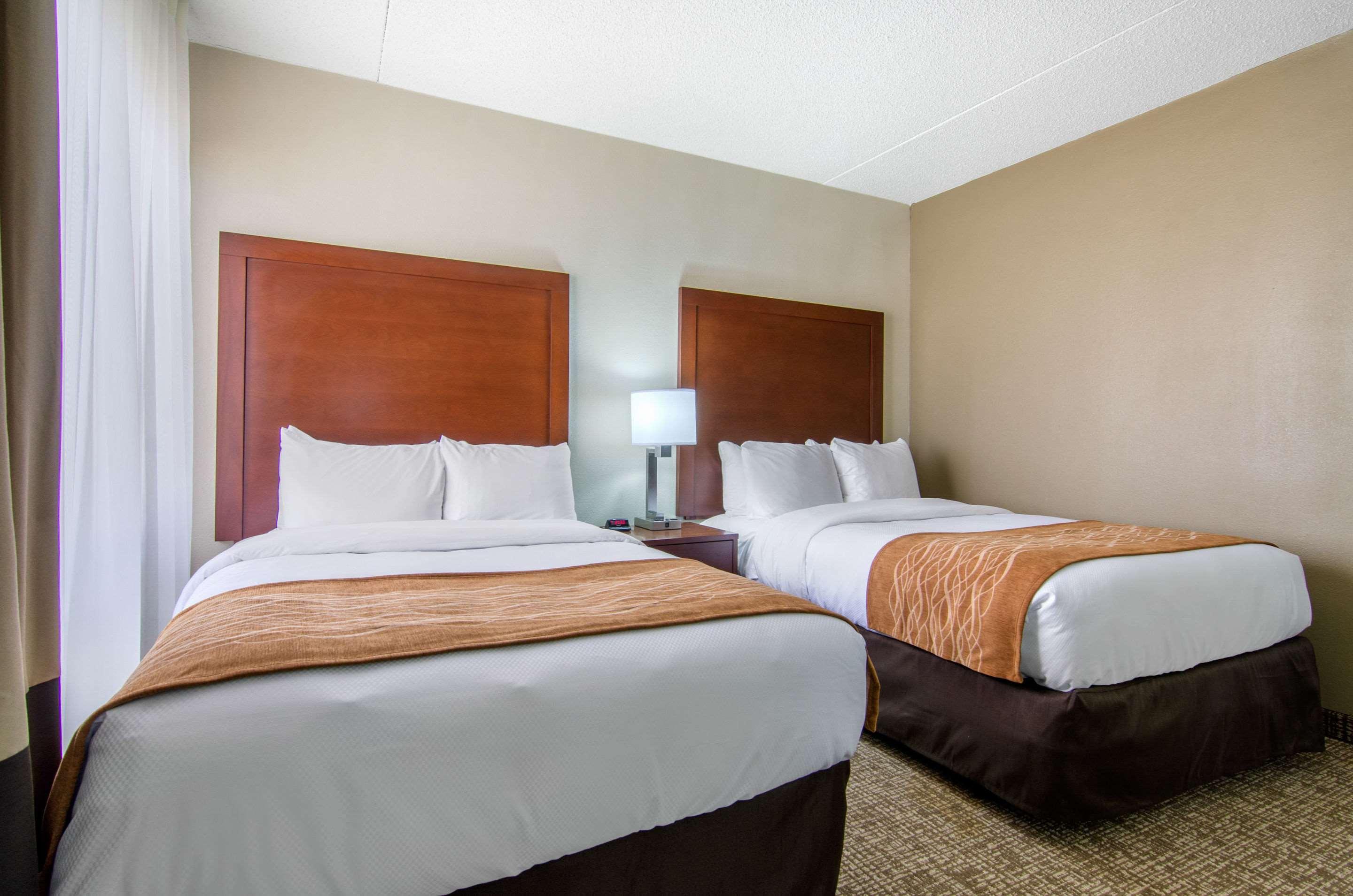 ROOM, 2 DOUBLE BEDS
