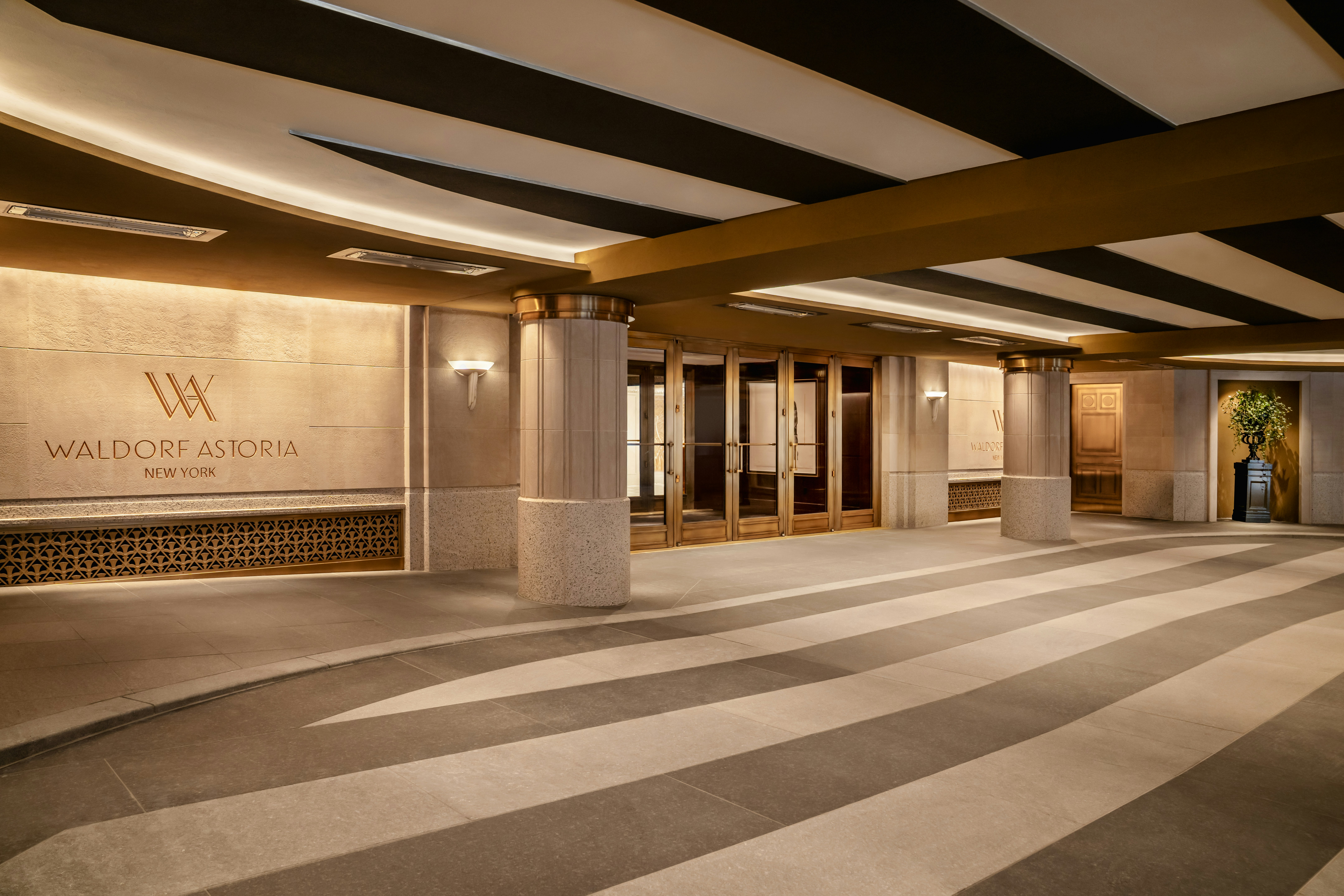 Waldorf Astoria New York 50/54