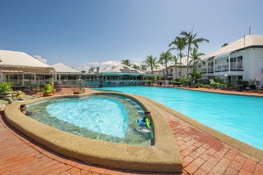 Dolphin Heads Resort 48/72