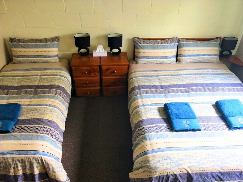 TWELVE APOSTLES MOTEL & COUNTRY RETREAT 20/50