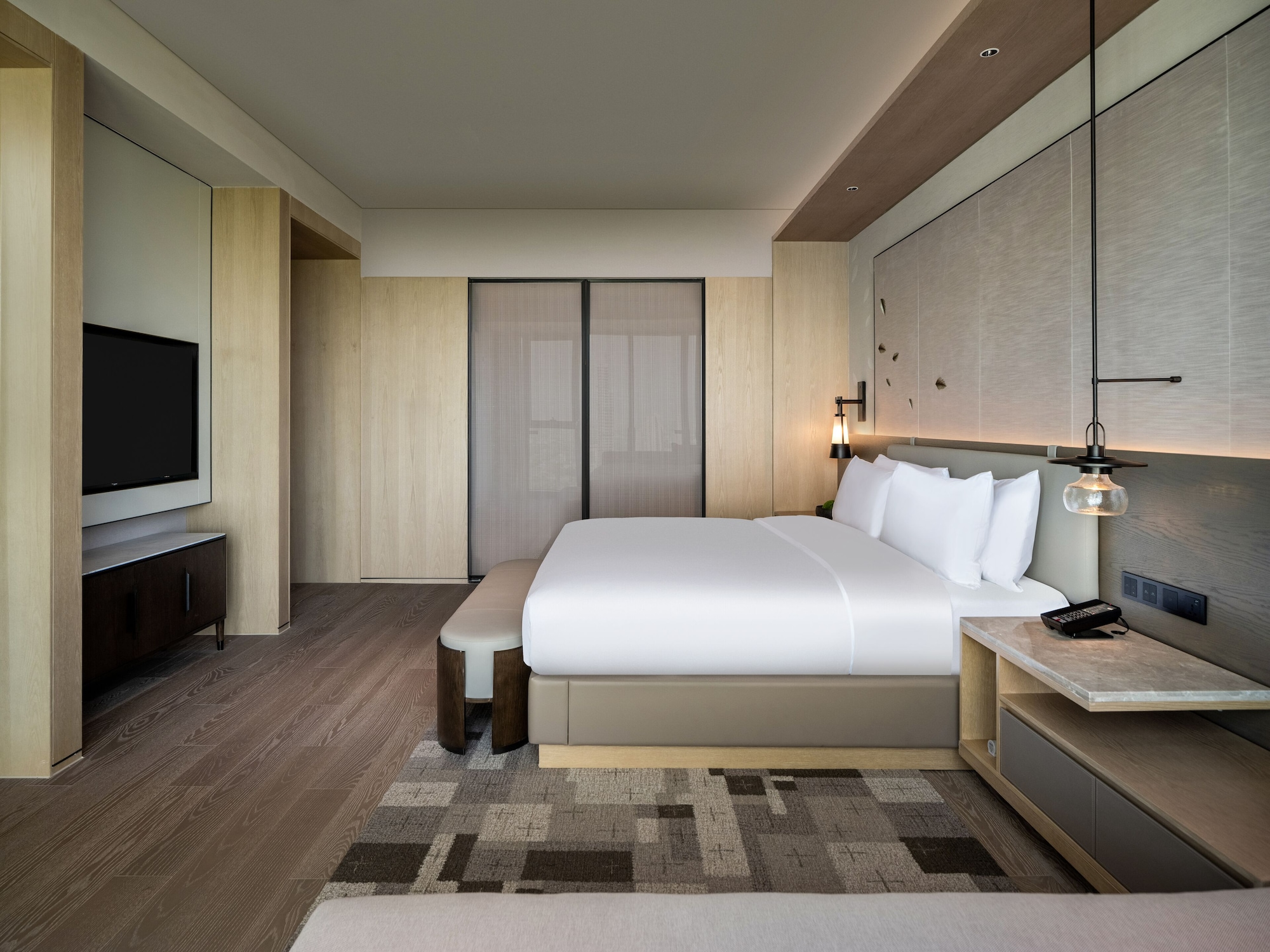 جناح كلوب بسرير كينج بإطلالة على المدينة بغرفة نوم واحدة، Liyang Marriott Hotel 2/3