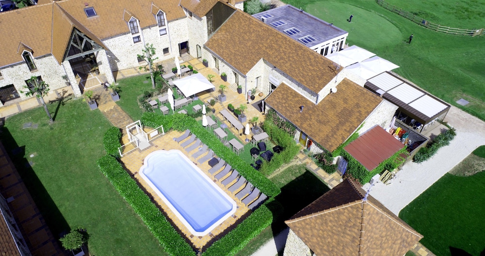 Golf Hotel Domaine de La Brie 38/50