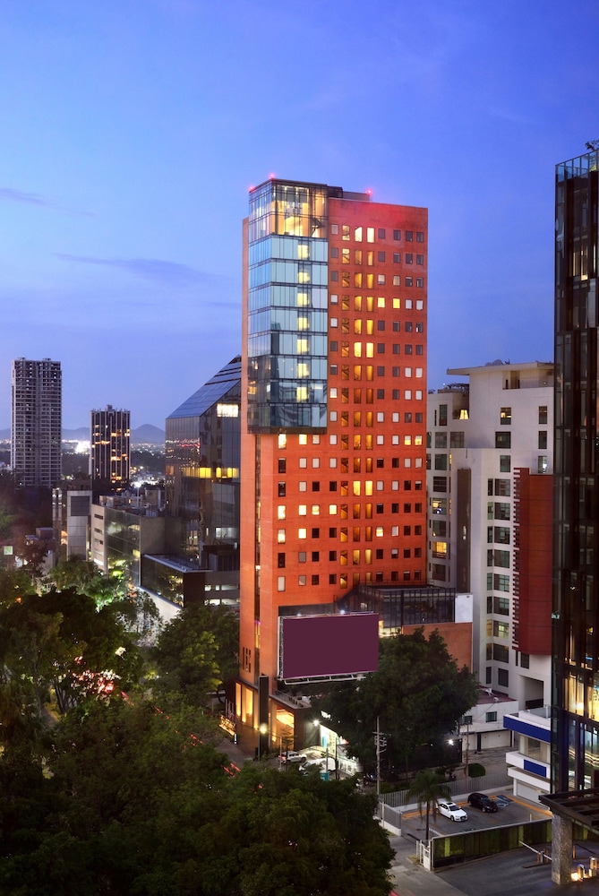 Hotel Guadalajara Country Club by HNF 2/49